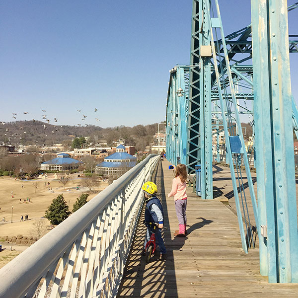 things to do in Chattanooga Coolidge Park